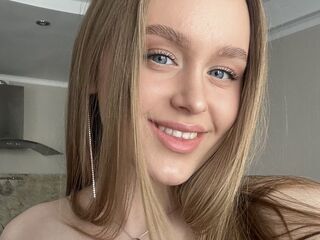 BonnyWalace's Live cam tips and shows Profile Image